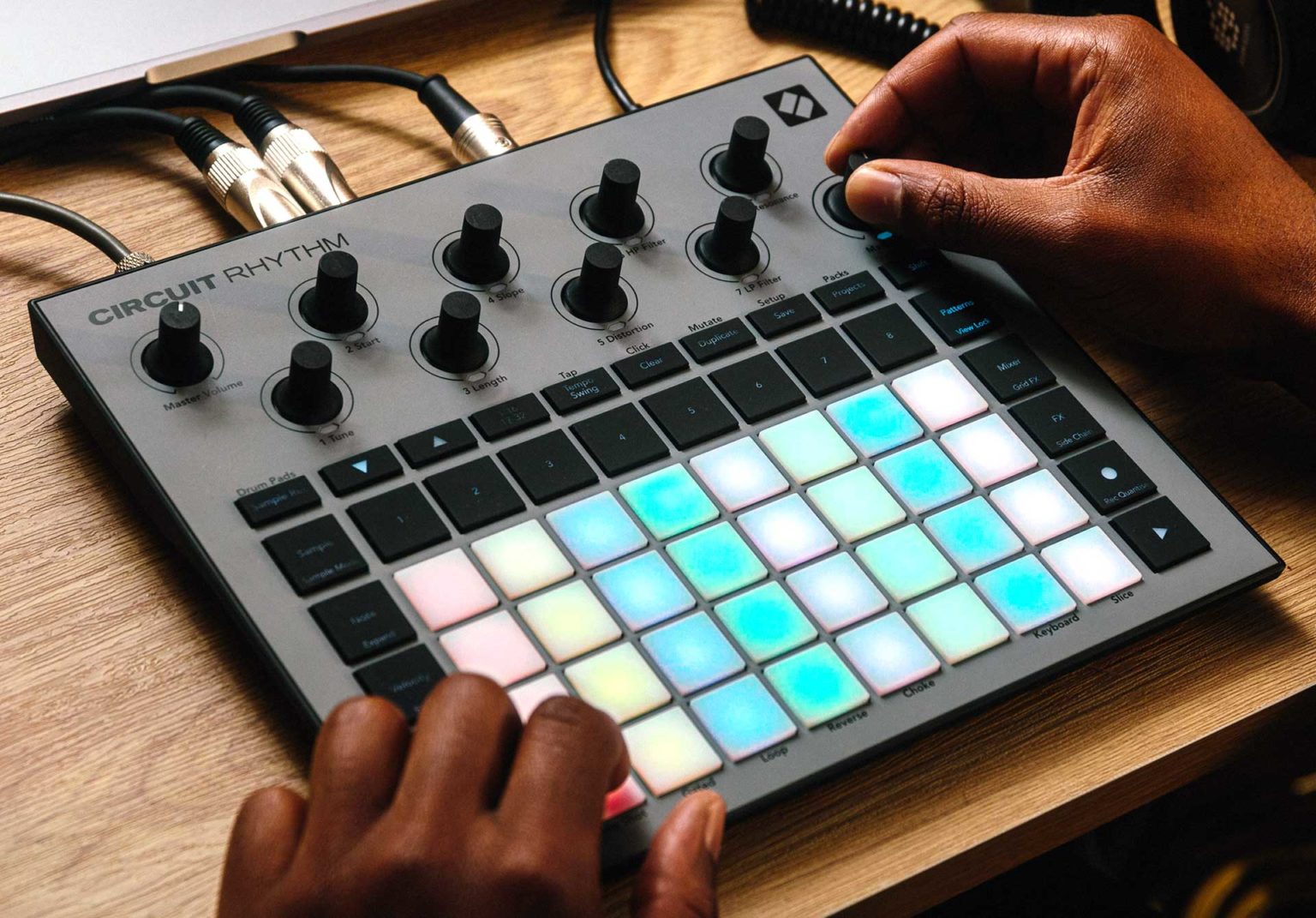 楽器・機材 NOVATION CIRCUIT RHYTHM | www.vogel-group.com