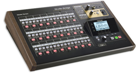 Tascam Studio Bridge añade interface de audio USB / MIDI y grabador de 24 pistas a mezcladores clásicos