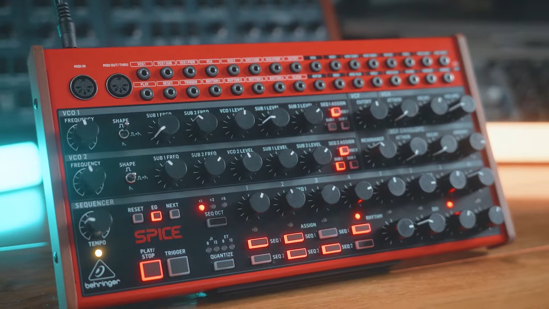 Behringer SPICE -nuevo sintetizador analógico polirrítmico semimodular (¡escúchalo aquí!)