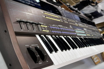 Behringer BX1 fusiona el pasado mágico de Yamaha DX1 y CS-80 con el presente de los sintetizadores